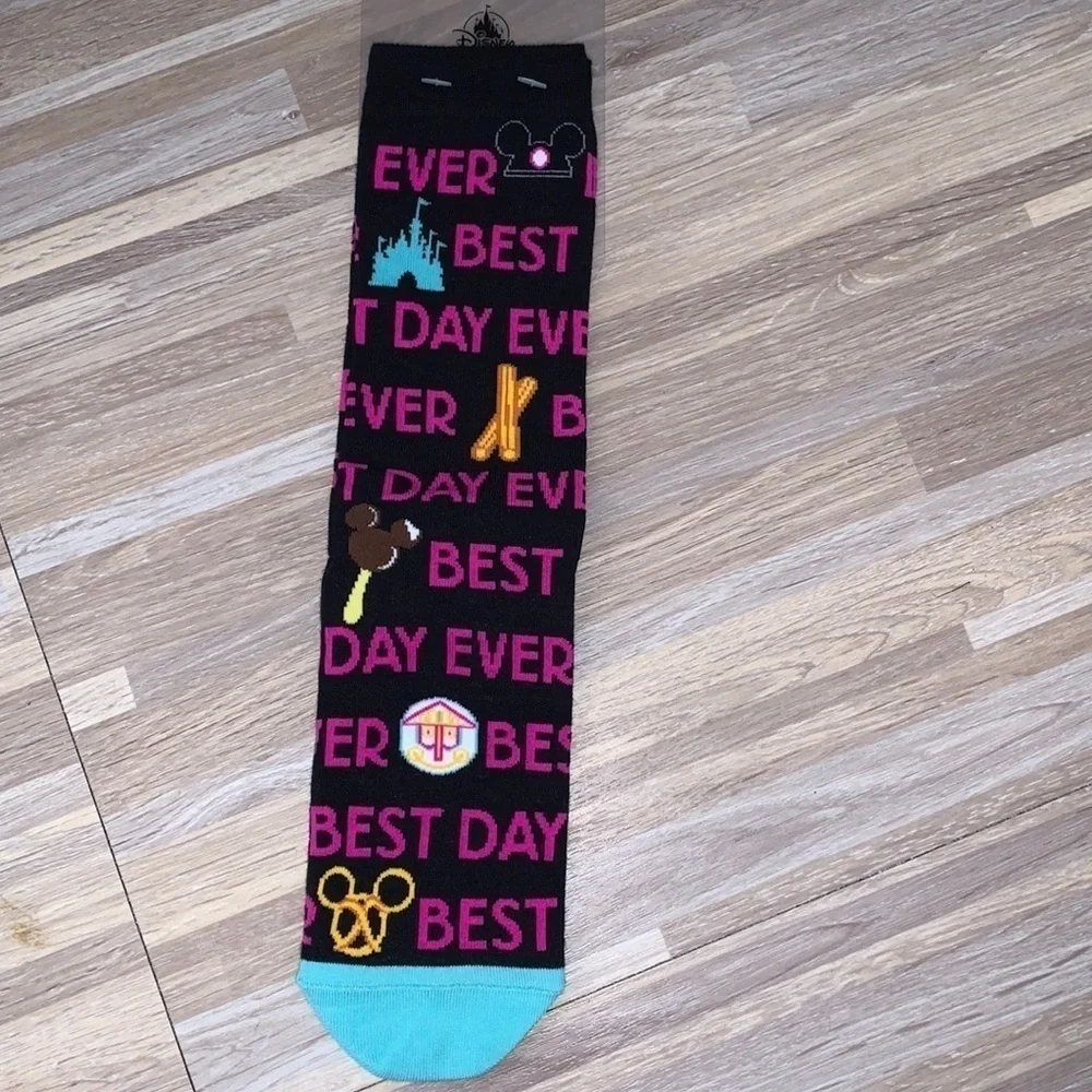 Disney parks best day ever socks!